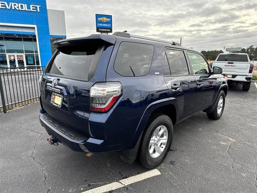 2022 Toyota 4Runner SR5