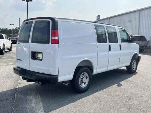 2025 Chevrolet Express 2500 Work Van
