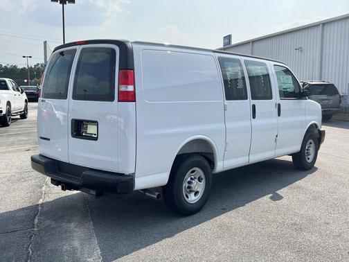 2025 Chevrolet Express 2500 Work Van