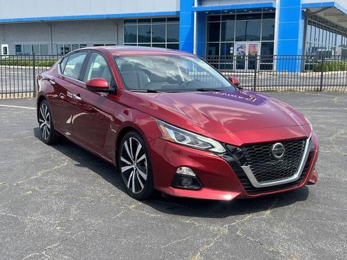 2020 Nissan Altima 2.0 Platinum