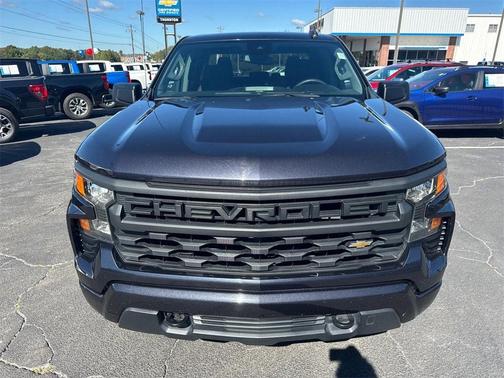 2022 Chevrolet Silverado 1500 Custom