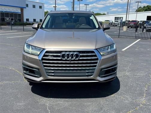 2019 Audi Q7 55 Premium Plus