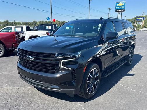 2023 Chevrolet Suburban RST