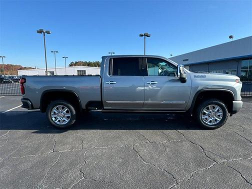 2025 Chevrolet Silverado 2500 High Country