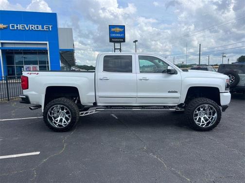 2017 Chevrolet Silverado 1500 High Country