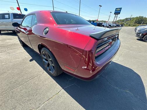 2022 Dodge Challenger SXT