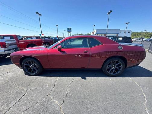 2022 Dodge Challenger SXT