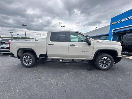 2026 Chevrolet Silverado 2500 Custom