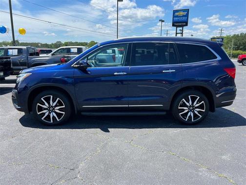 2022 Honda Pilot Touring 7-Passenger