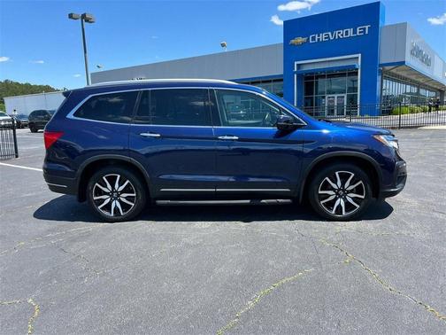 2022 Honda Pilot Touring 7-Passenger