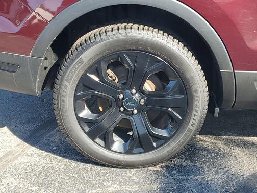 Burgundy Velvet Metallic Tinted Clearcoat 2019 Ford Explorer Sport