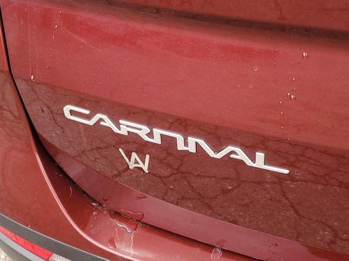 Flare Red 2024 Kia Carnival LX