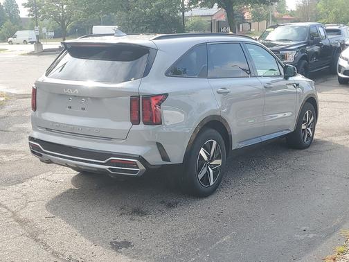 Wolf Gray 2022 Kia Sorento EX