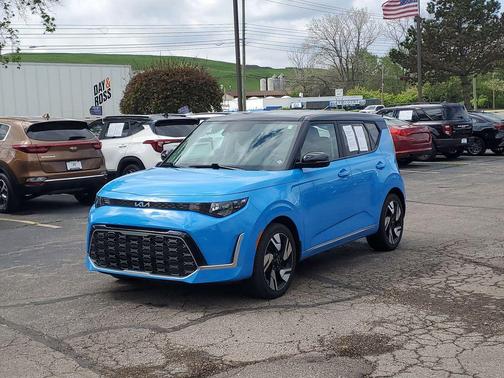 Surf Blue w/Black Roof 2024 Kia Soul GT-Line