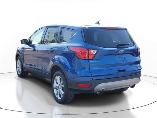 LIGHTNING BLUE METALLIC 2019 Ford Escape SE