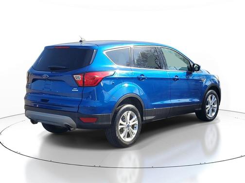 LIGHTNING BLUE METALLIC 2019 Ford Escape SE