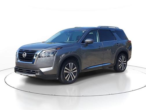 2022 Nissan Pathfinder Platinum 4WD