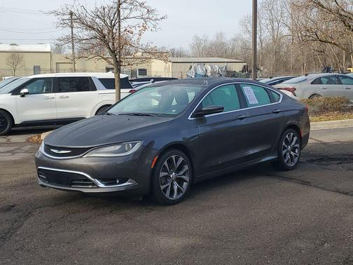 2016 Chrysler 200 C