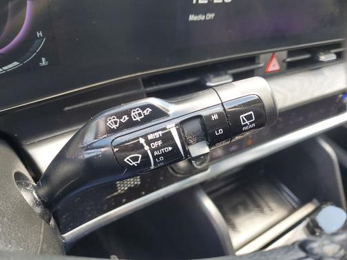 Wolf Gray 2024 Kia Sportage X-Line