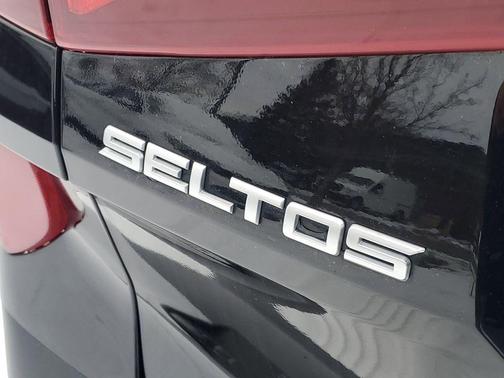2023 Kia Seltos LX