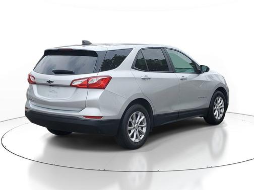 Silver Ice Metallic 2020 Chevrolet Equinox LS
