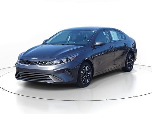 Gravity Gray 2024 Kia Forte LXS
