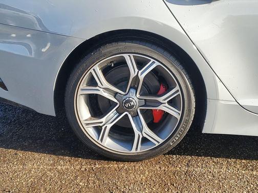 2020 Kia Stinger GT2