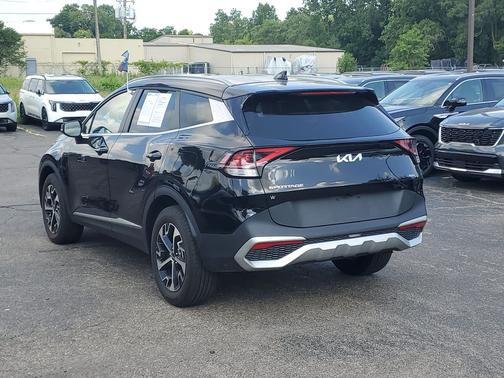 Ebony Black 2024 Kia Sportage EX