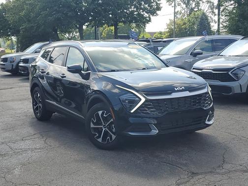 Ebony Black 2024 Kia Sportage EX