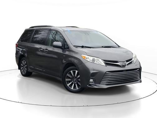 2019 Toyota Sienna XLE Premium