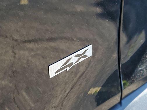 Fusion Black 2024 Kia Seltos S