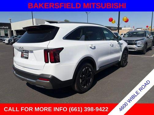 Glacial White Pearl 2024 Kia Sorento S