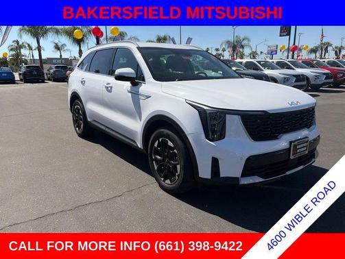 Glacial White Pearl 2024 Kia Sorento S
