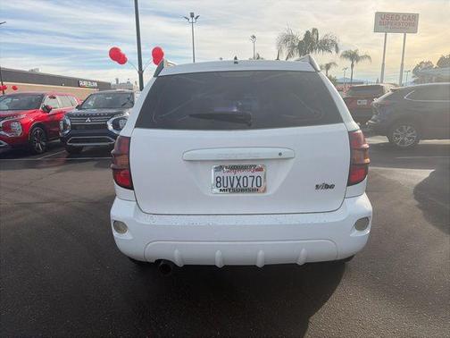 Frosty (White) 2007 Pontiac Vibe Base