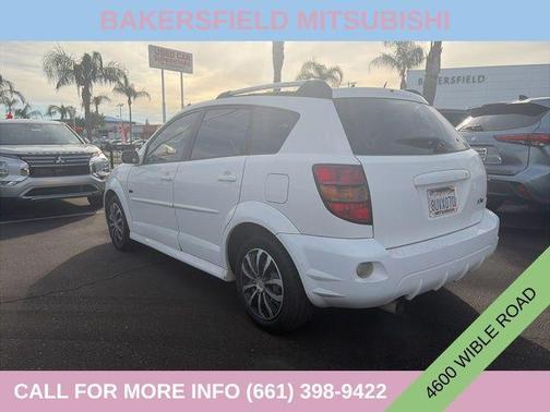 Frosty (White) 2007 Pontiac Vibe Base