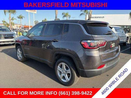 Granite Crystal Metallic Clearcoat 2023 Jeep Compass Sport
