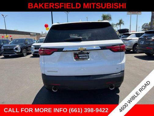 Summit White 2023 Chevrolet Traverse LT Leather
