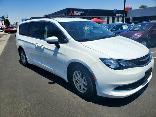 2021 Chrysler Voyager LXI