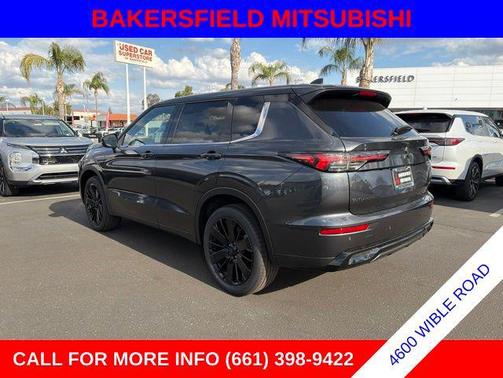 Graphite Gray 2026 Mitsubishi Outlander LE 2.5 2WD