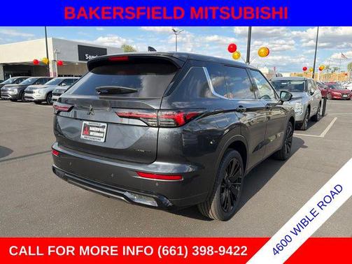 Graphite Gray 2026 Mitsubishi Outlander LE 2.5 2WD
