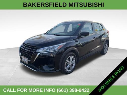 Super Black 2023 Nissan Kicks S