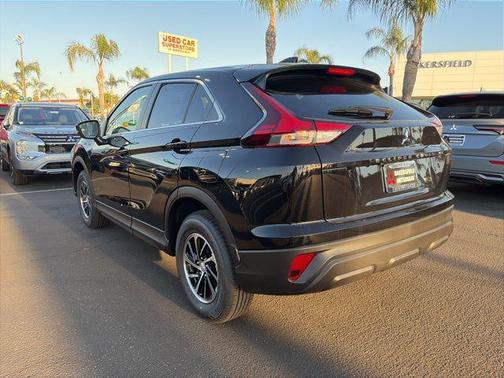 Black Pearl 2026 Mitsubishi Eclipse Cross ES
