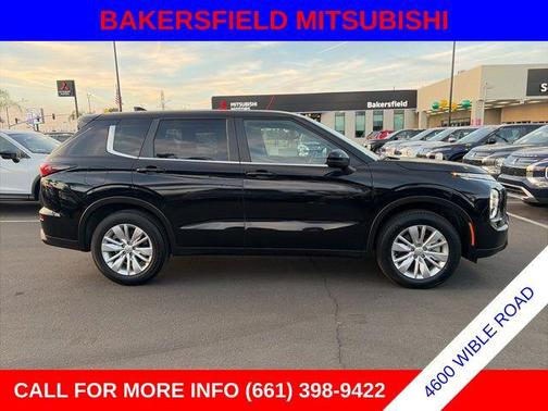 Black 2025 Mitsubishi Outlander ES 2.5 S-AWC
