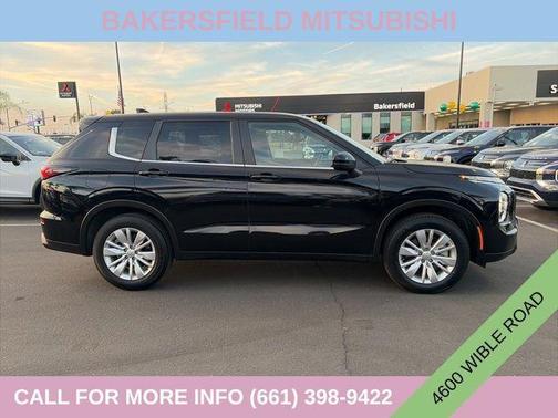 Black 2025 Mitsubishi Outlander ES 2.5 S-AWC