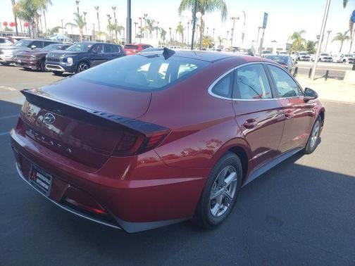 2023 Hyundai SONATA SE
