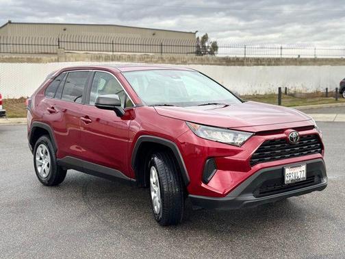 2022 Toyota RAV4 LE