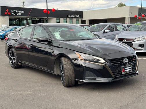 2023 Nissan Altima SR FWD
