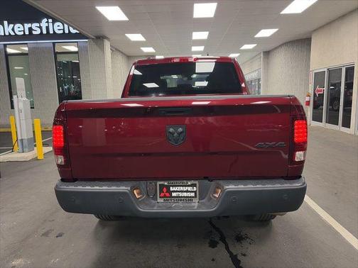 2024 RAM 1500 Classic Warlock Crew Cab 4x4 5'7' Box
