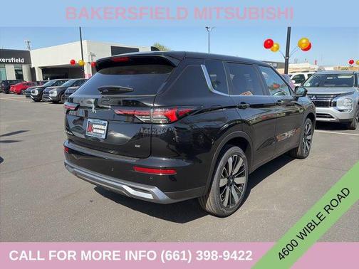 Black Pearl 2026 Mitsubishi Outlander SE 2.5 2WD