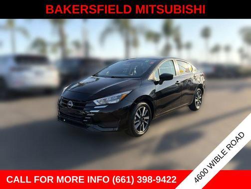 Super Black Metallic 2025 Nissan Versa 1.6 SV